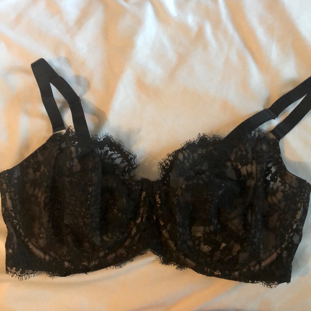 Victoria Secret Very sexy unlined demi 38ddd